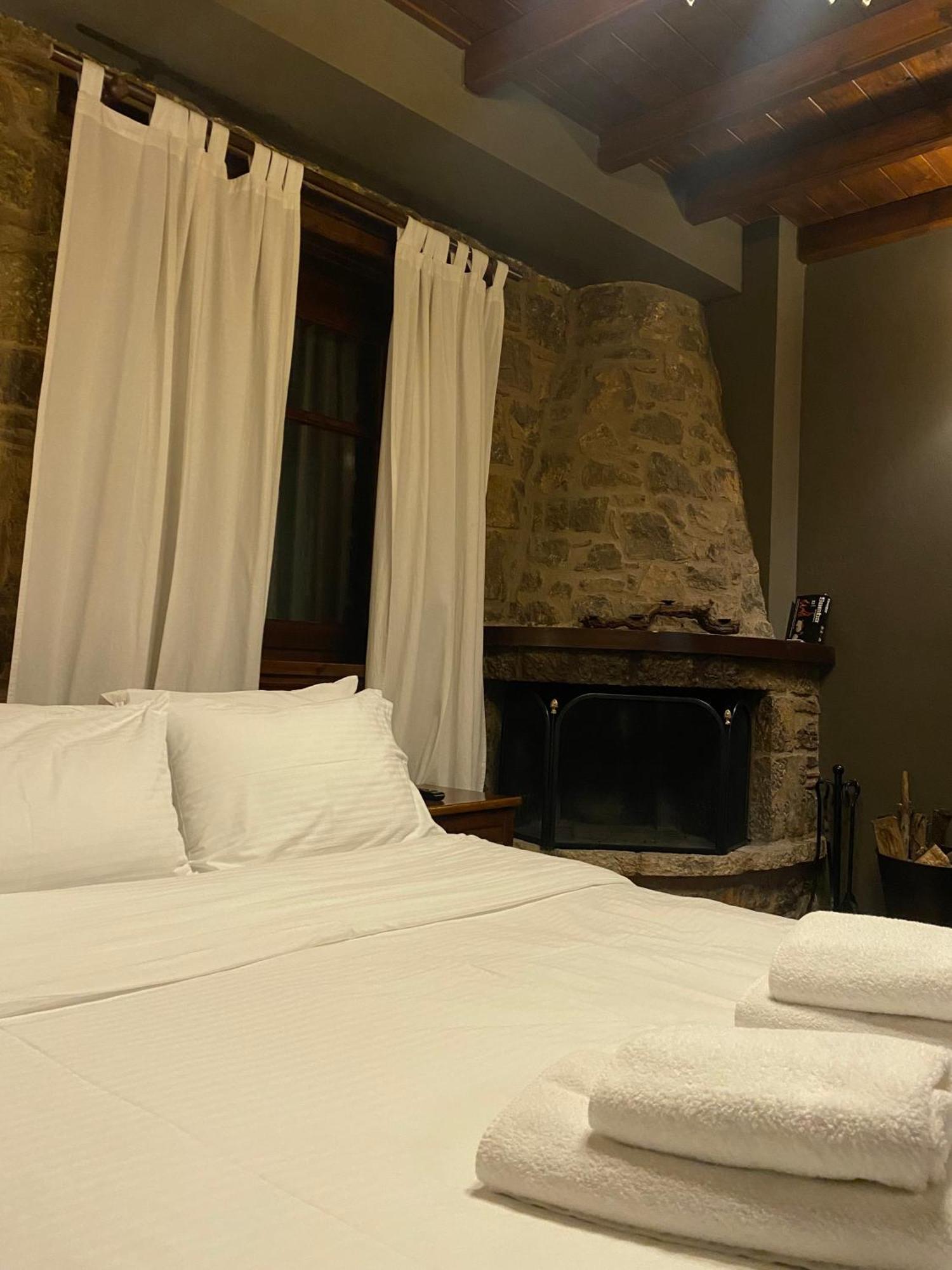 Guesthouse Katafygio Arachova Extérieur photo